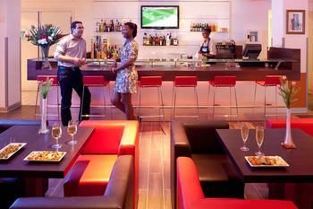 Hotel Bar