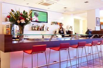 Hotel Bar