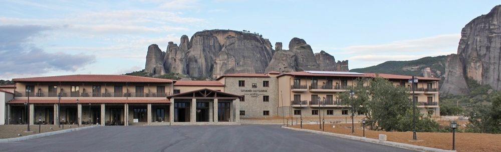 Grand Meteora Hotel image 1