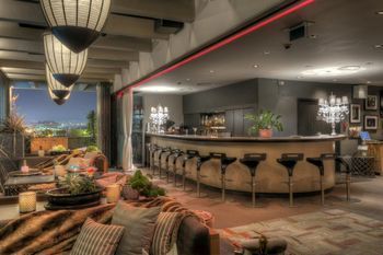 Hotel Lounge