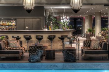 Poolside Bar
