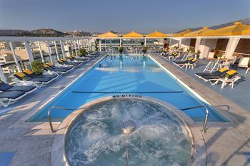 Rooftop Pool