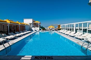 Rooftop Pool