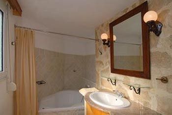 Theonia Apartment photo 3