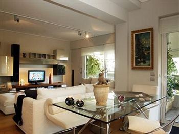 Ninas Athenian Loft photo 4