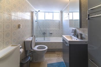Stunning Central Apartment photo 2