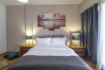 Stunning Central Apartment photo 5