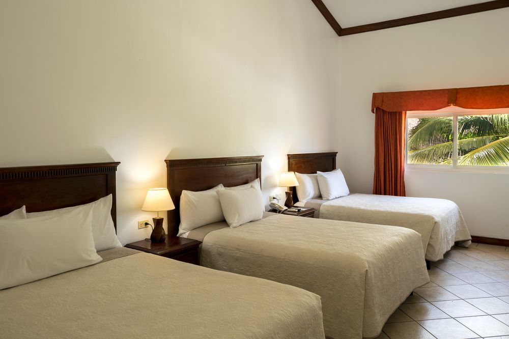 Hotel Cayman Suites プエルトサンホセ Guatemala thumbnail