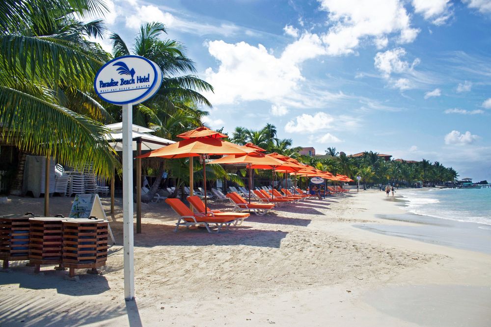 Paradise Beach Hotel Roatan ロアタン Honduras thumbnail