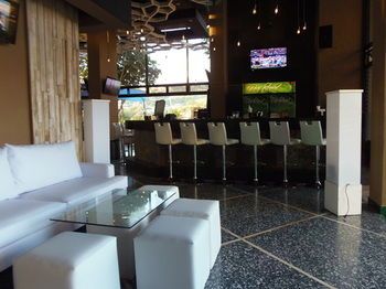 Hotel Bar