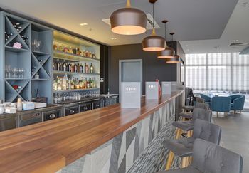 Hotel Bar