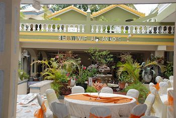 Outdoor Banquet Area