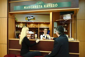 Hotel Lounge