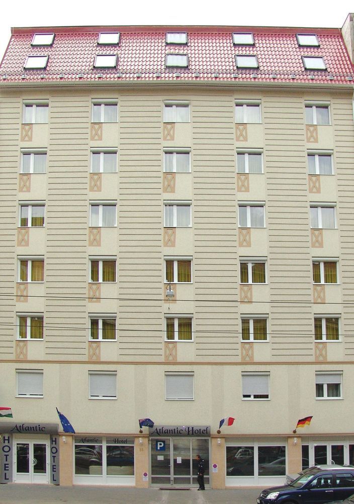 Atlantic Hotel Budapest image 1