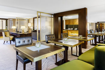 Executive Lounge