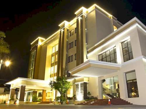 Horison Ultima Riss Hotel Yogyakarta image 1