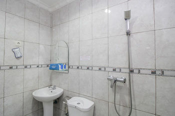 Airy Tanjung Pandan Jenderal Sudirman 30 Belitung photo 2