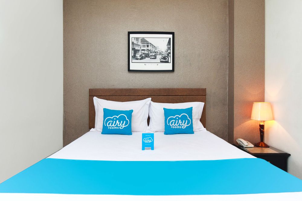 Rehat at Hotel 10 Buah Batu
