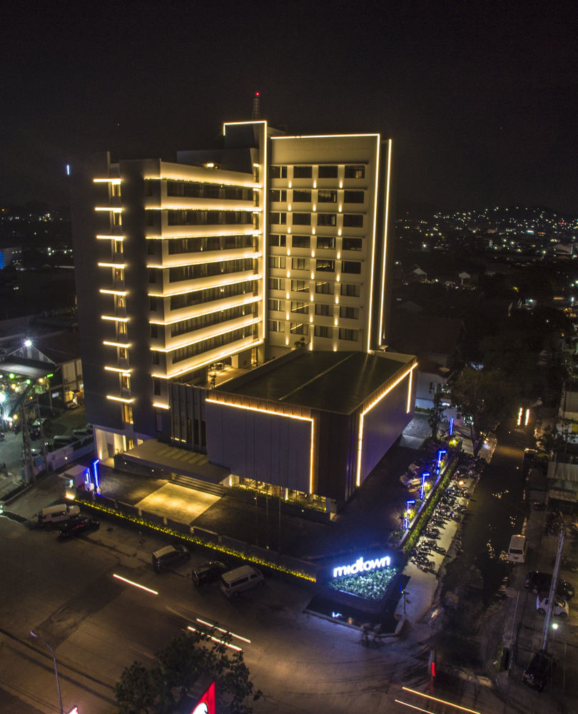 Midtown Hotel Samarinda image 1