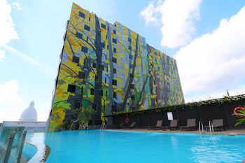 PRIME PARK Hotel Pekanbaru - Tap to explore photos