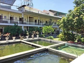 Ebony Guest House photo 5