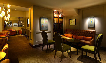 Hotel Lounge