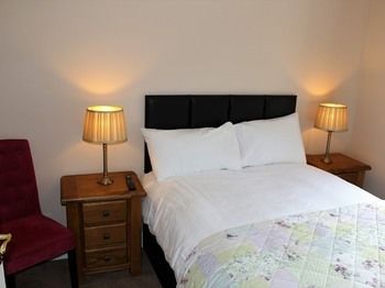 Wild Atlantic Way Accommodation Orchard Crescent photo 5