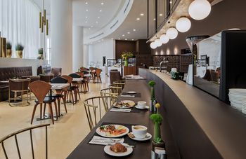 Food Court