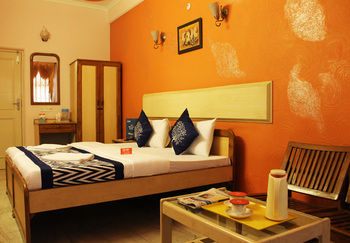 OYO Rooms Noida Sector 12