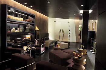 Hotel Lounge