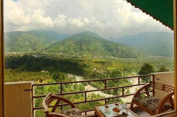 Lotus Inn River View