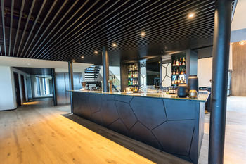 Hotel Lounge