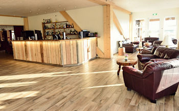 Hotel Lounge