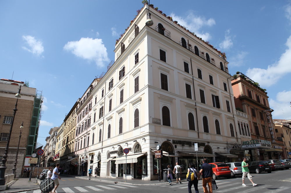 Hotel Impero Rome 몬티 Italy thumbnail