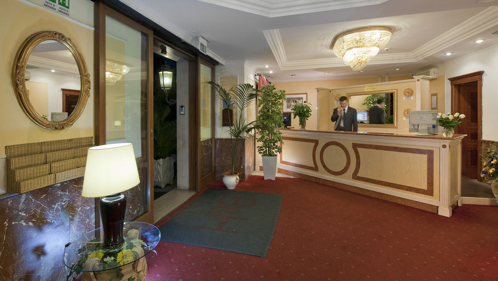 C-Hotels Club House Roma image 1