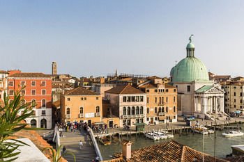 NH Venezia Santa Lucia - Tap to explore photos