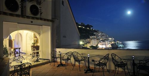 Hotel Croce Di Amalfi image 1