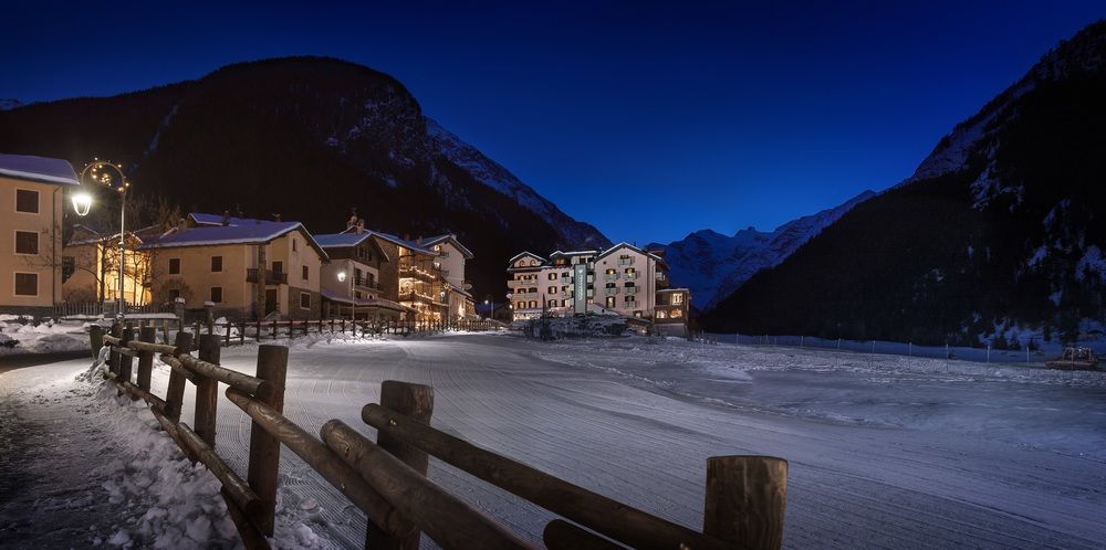 Bellevue Hotel & SPA Gran Paradiso National Park Italy thumbnail