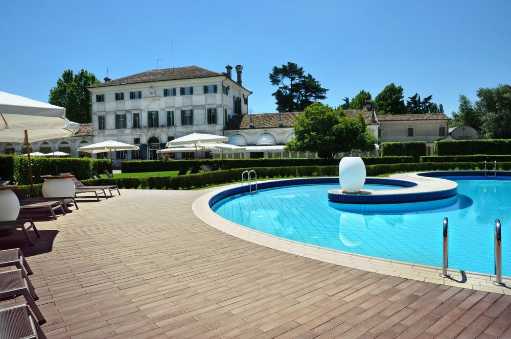 Hotel Villa Condulmer 빌라콘둘메르골프클럽 Italy thumbnail