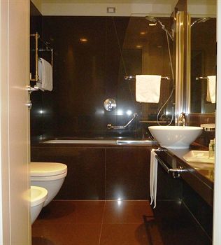 Una Hotel Lodi photo 3