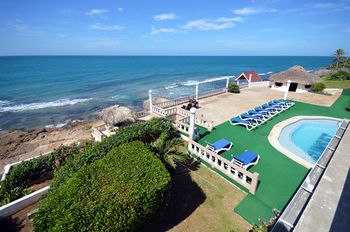 Sunset Resort & Villas 트래저 비치 Jamaica thumbnail