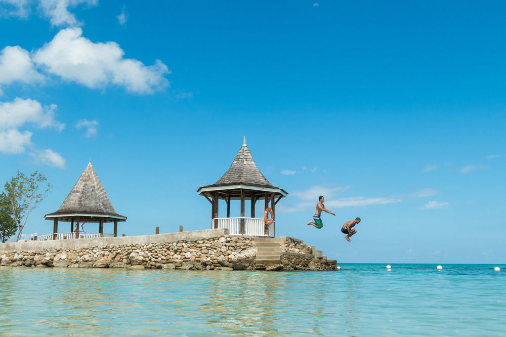 SeaGarden Beach Resort - All Inclusive 몬테고베이 Jamaica thumbnail