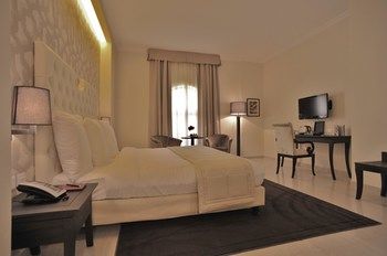 Warwick Il Palazzo Amman Hotel