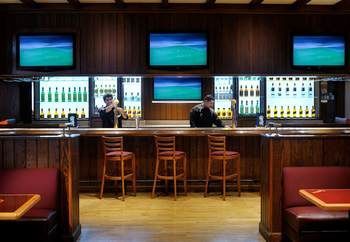 Hotel Bar