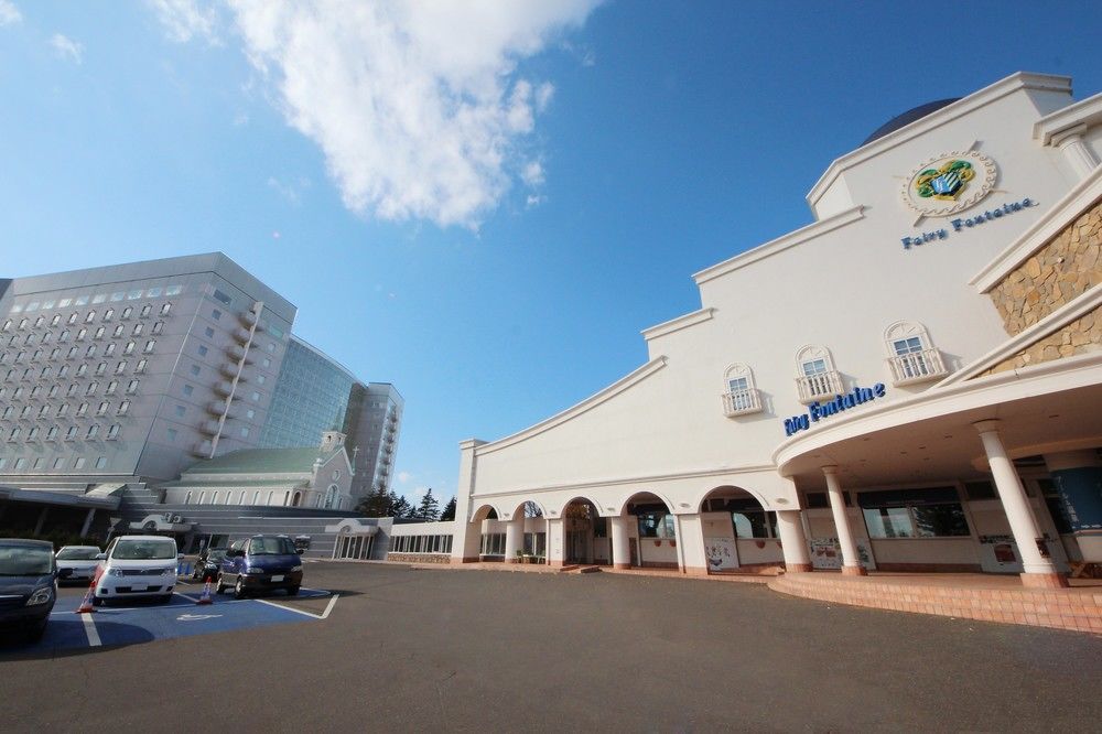 Chateraise Gateaux Kingdom Sapporo Hotel & Resort image 1