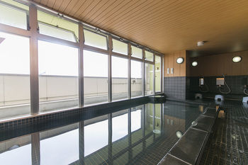 Shin-Imamiya Hotel - Tap to explore photos