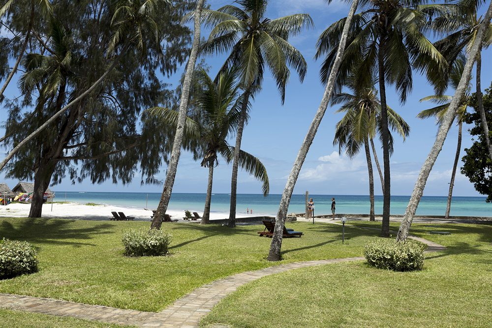 Neptune Paradise Beach Resort & Spa - All Inclusive Ukunda Kenya thumbnail