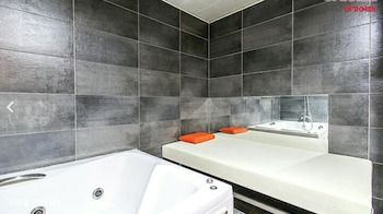 Suwon Utopia photo 2