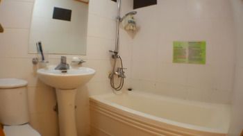 Duksan Oncheon Tower Hotel photo 2