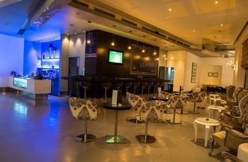 Hotel Lounge